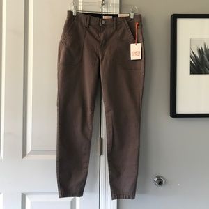 Knox Rose Khakis, size 8 womens, NWT